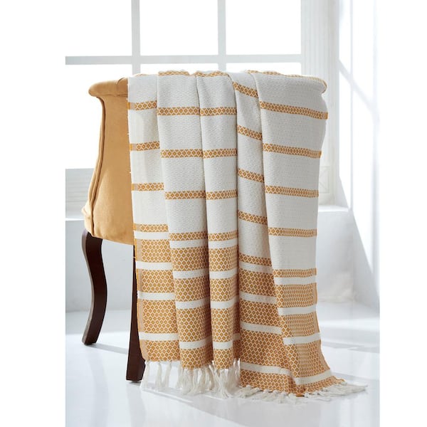 MODERN THREADS Recycled Cotton 60 in. x 70 in. throw Hilo Gold