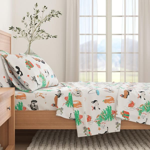 Cat Festivities 4-Piece Christmas Print Turkish Cotton Flannel Queen Sheet Set