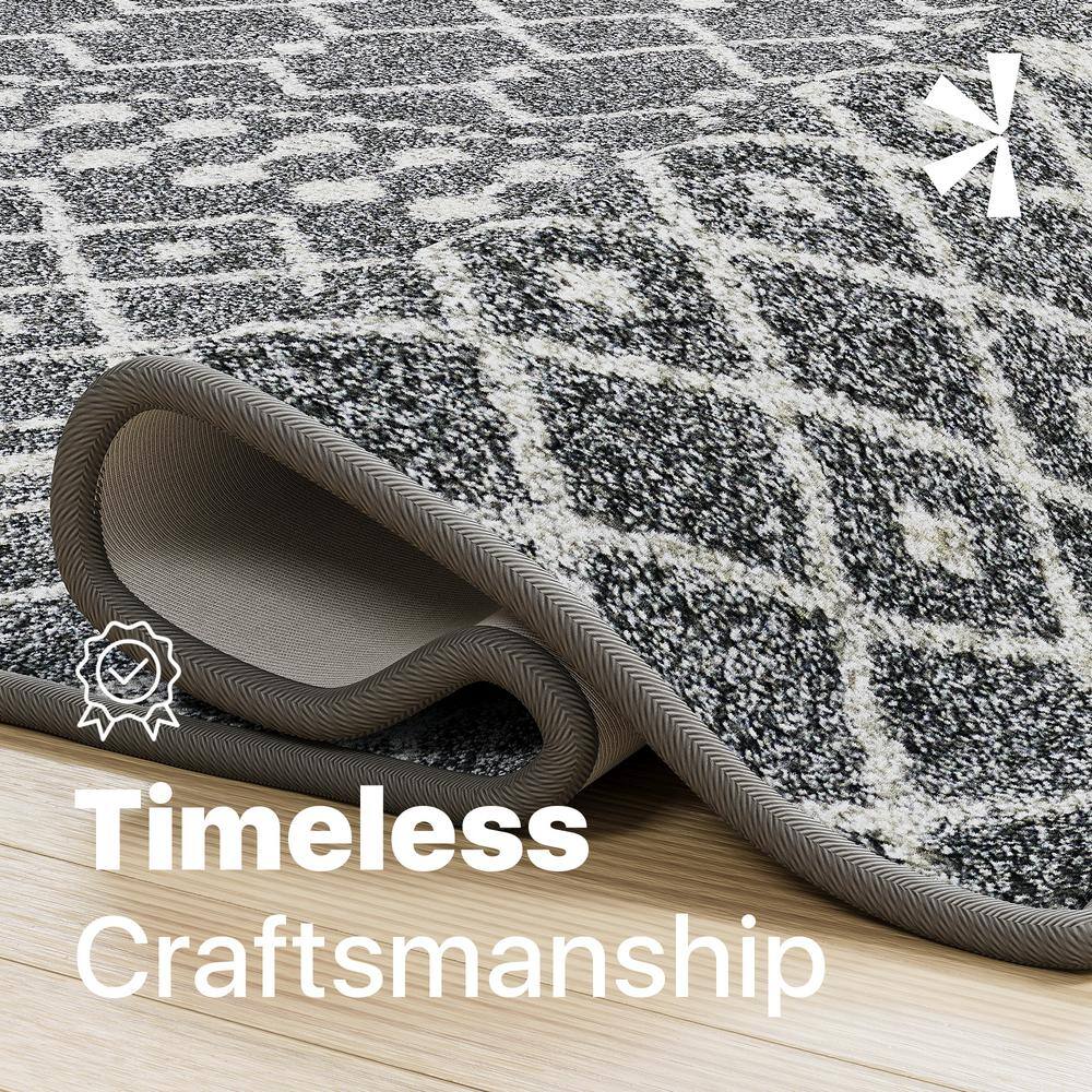Braided Gray Geometric 5' x 7' Easy Care Synthetic Rug
