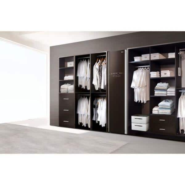LG Styler 18 in. Smart Steam Closet with TrueSteam Technology and Exclusive  Moving Hangers - Metallic Charcoal