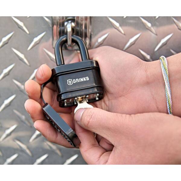 Brinks 40 mm Laminated Steel Weather Resistant Padlock 172-40051