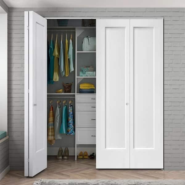 https://images.thdstatic.com/productImages/7058da23-7423-4881-9db9-f8f1cd561c96/svn/white-calhome-bifold-doors-bf-1panel-24w-2-31_600.jpg