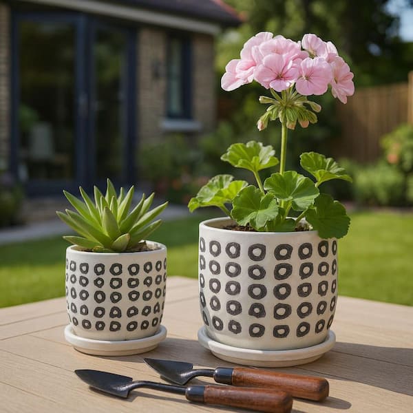 Liv & Skye 6 in. x 6 in. Black Stoneware Aztec Decorative Saucer
