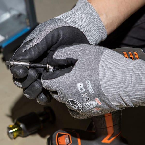 Klein Tools - 8-in-1 Multi-Bit Adjustable Length Stubby Screwdriver