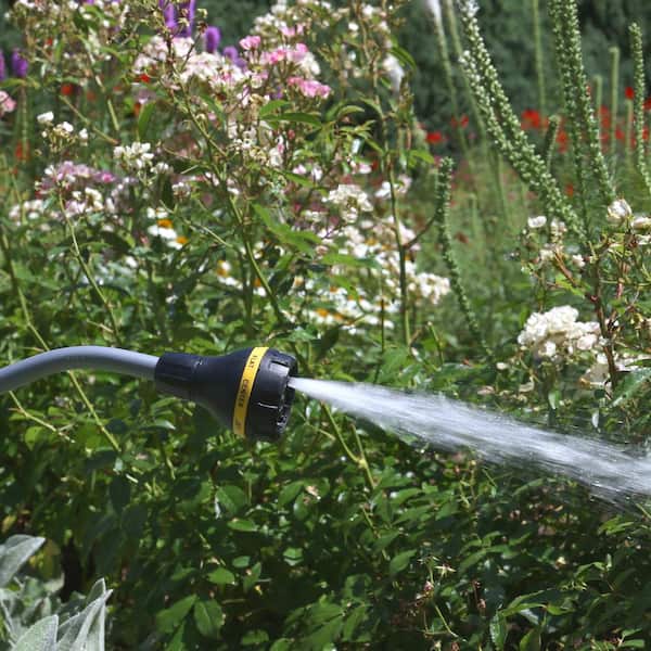Melnor RelaxGrip 33 in. 8-Pattern Watering Wand R8637 - The Home Depot