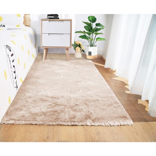 Mmlior Faux Rabbit Fur Light Brown 3 ft. x 5 ft. Fluffy Cozy Furry Area Rug