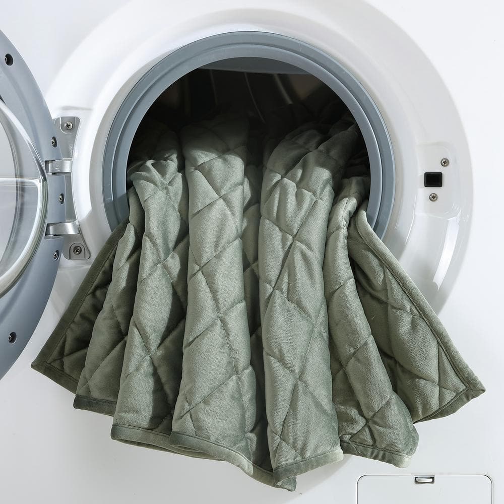 Twin Dark Green Velvet Reversible Quilt Set