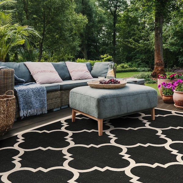 Courtyard Black/Beige 9 ft. x 12 ft. Geometric Indoor/Outdoor Patio  Area Rug