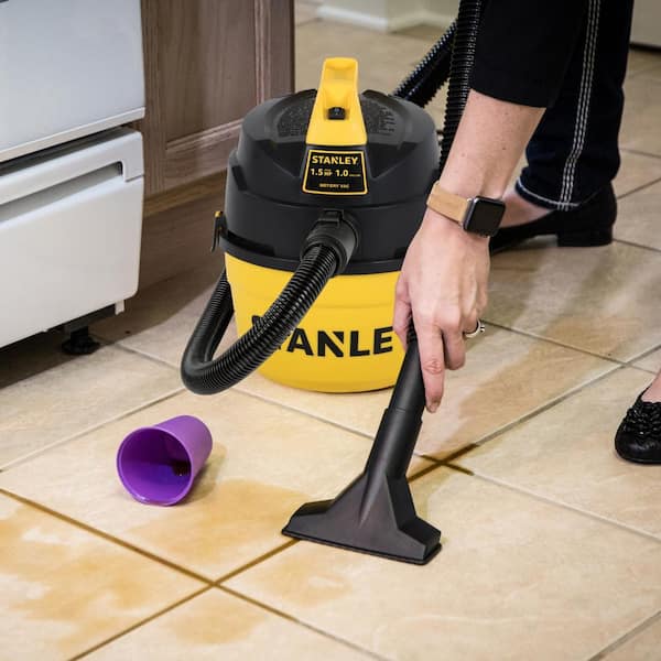 Stanley 1 Gal. 1.5HP Portable Poly Series Wet and Dry Vacuum