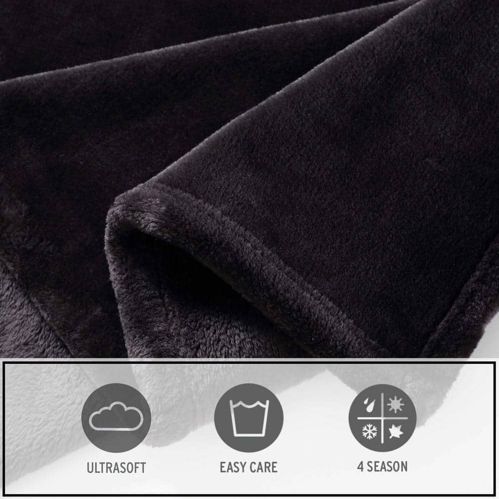 Ultra Soft Black Fleece Packable Throw Blanket