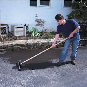 4.75 gal 51 LB Driveway Coating-Asphalt Black HE130074