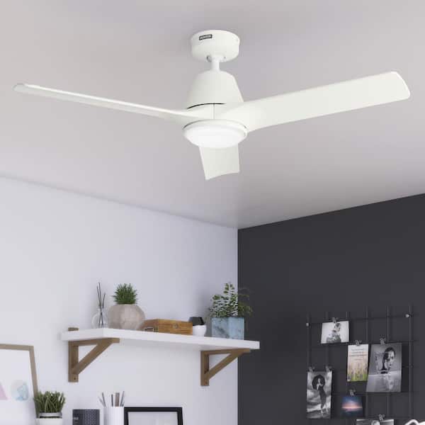 Hunter 52 in. Aeronaut Wi-Fi ENERGY STAR Matte White Damp Rated Smart Ceiling Fan with LED Light Kit and Handheld Remote