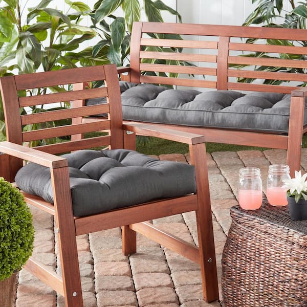 https://images.thdstatic.com/productImages/709aff90-bba6-42ab-a993-cc4fc6704e25/svn/greendale-home-fashions-outdoor-dining-chair-cushions-sc4800-coal-31_600.jpg