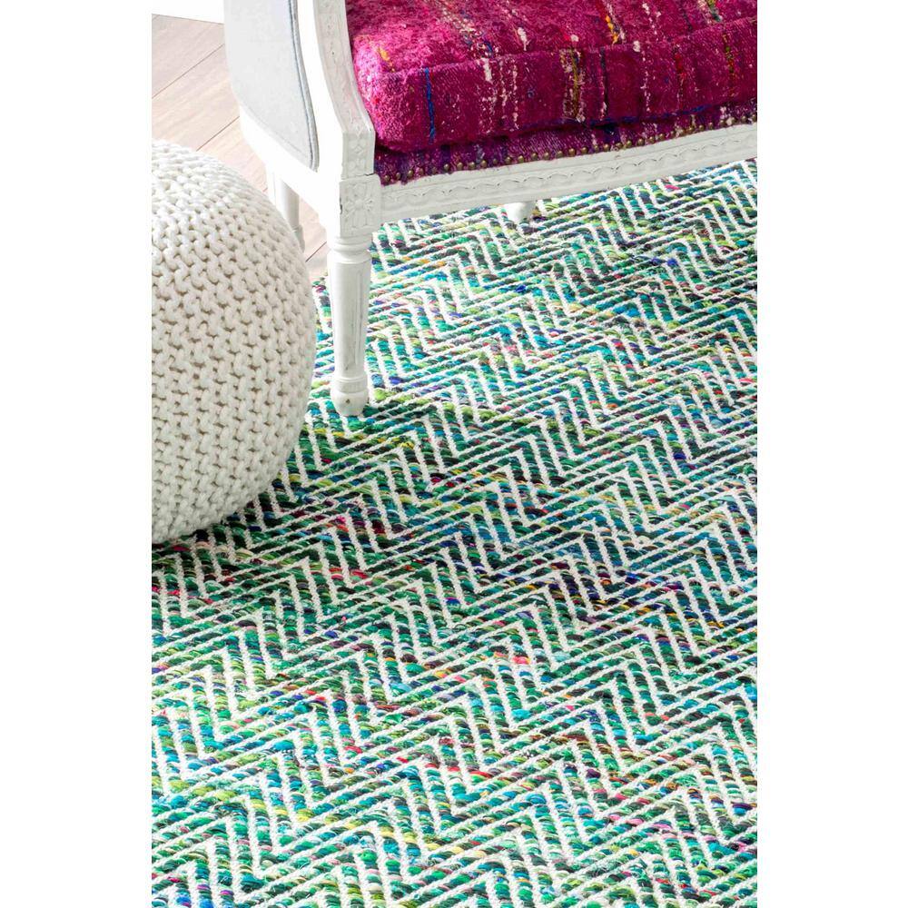 Handmade Easy Care Tufted Green Cotton Blend Area Rug