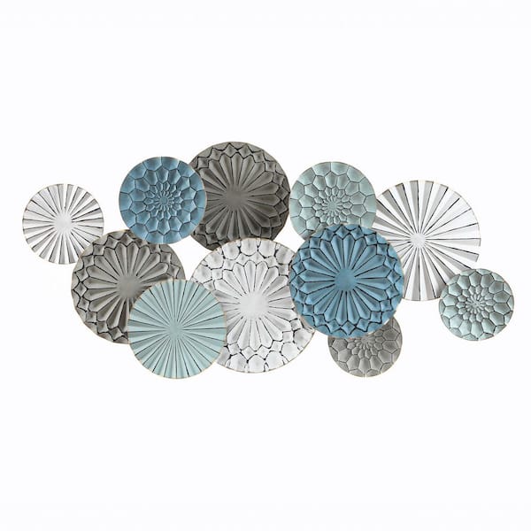 LuxenHome Metal Floral Pattern Round Discs Abstract Wall Art
