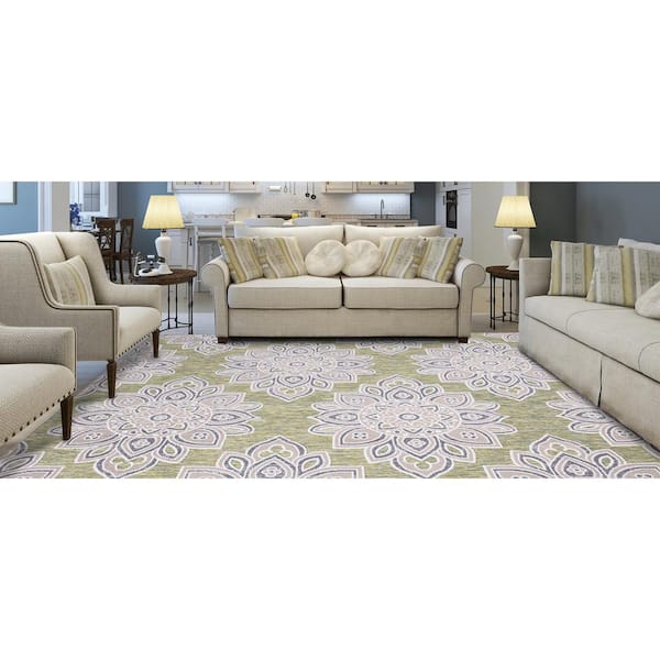 Green 2 ft. x 3 ft. Floral Indoor/Outdoor Patio Scatter Area Rug