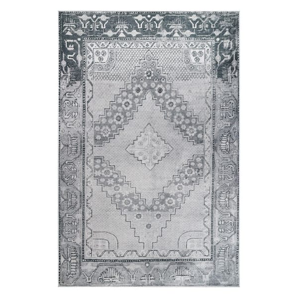 SUPERIOR Sterling Cool Gray 5 ft. x 7 ft. 6 in. Bohemian Oriental Medallion Area Rug