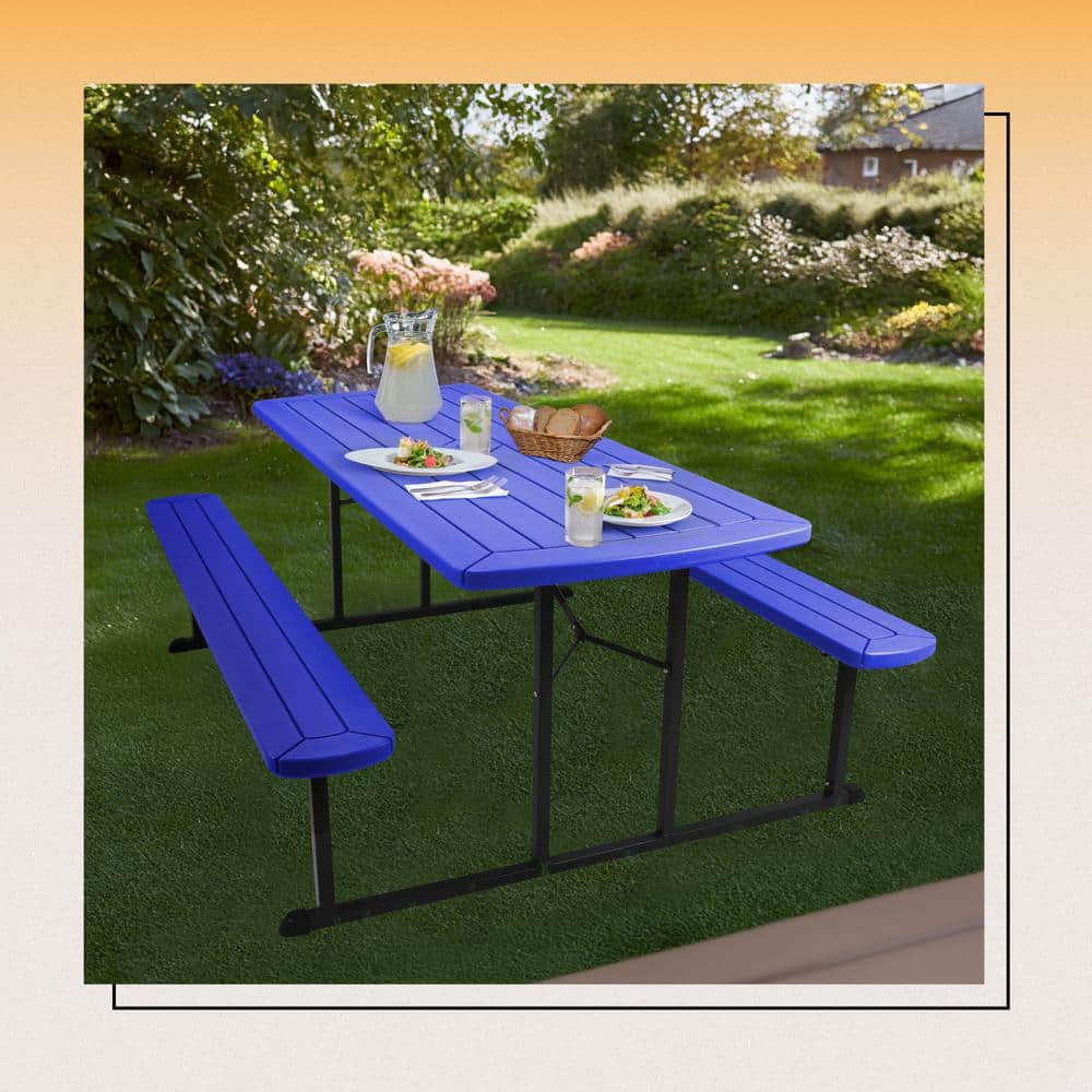 Hampden Furnishings Heavy-Duty Folding Picnic Table