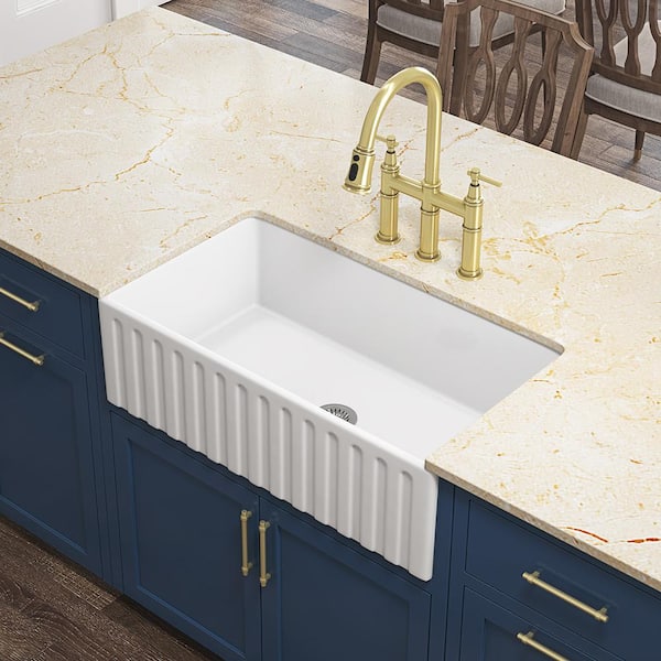 tunuo White Ceramic 33 in. L x 18 in. W Rectangular Single Bowl Farmhouse Apron Kitchen Sink