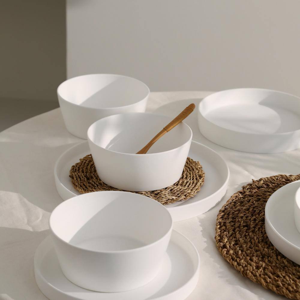 Matte White Porcelain 16-Piece Round Dinnerware Set