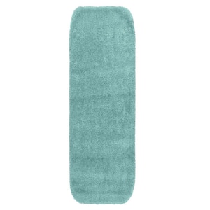 Traditional Sea Foam 22 in. x 60 in. Washable Bathroom Accent Rug