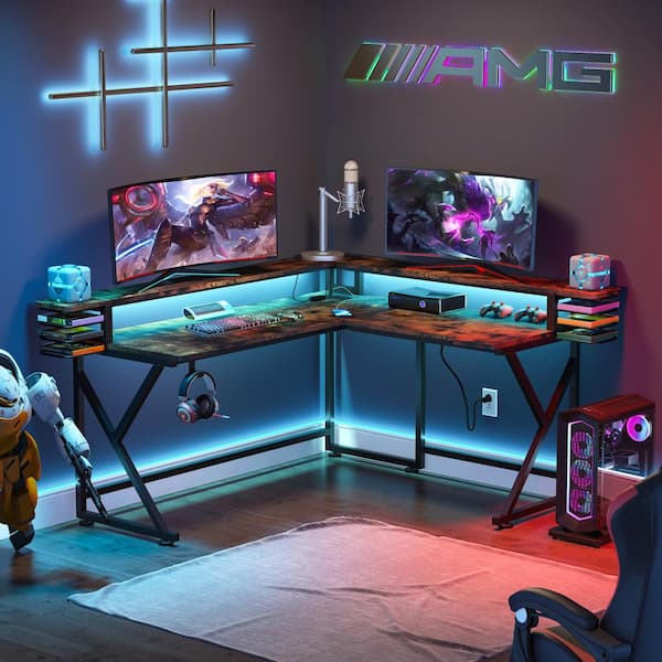 15 Gaming Desk Accessories all Gamers Should Have