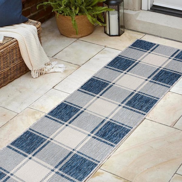 JONATHAN Y Sabine Navy/Cream 2 ft. x 8 ft. Traditional Farmhouse Bold Gingham Indoor/Outdoor Runner Rug
