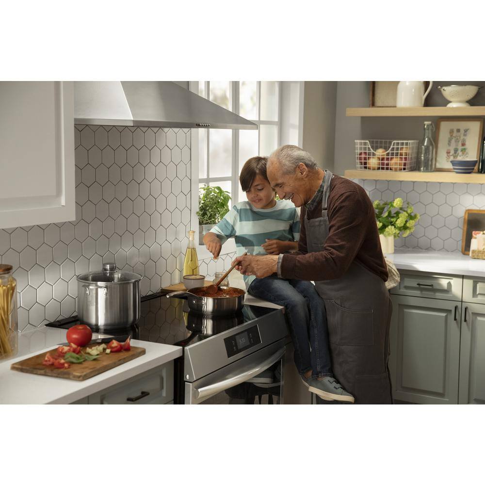 Frigidaire 30" Stainless Steel Induction Range with Convection