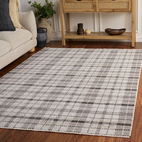 Oxford Plaids 4 ft. x 6 ft. Gray/Beige Geometric Plaid Area Rug