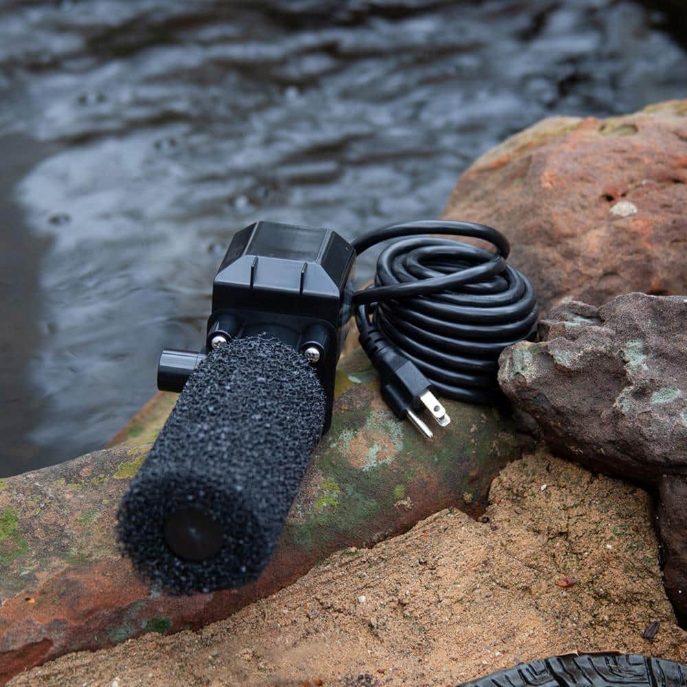 Beckett 680 GPH Black Resin Submersible Pond Pump Kit