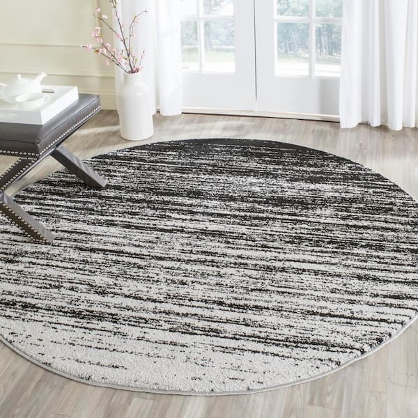 Adirondack Silver/Black Solid Color 4 ft. x 4 ft. Striped Round Area Rug