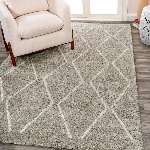 JONATHAN Y Catala Gray/Ivory 8 ft. x 10 ft. Moroccan Diamond Shag Area Rug