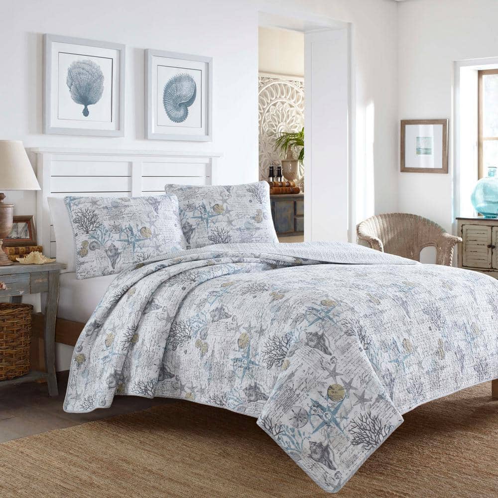 Coastal Charm Twin Cotton Quilt Set in Gray, Reversible with Sea Motifs