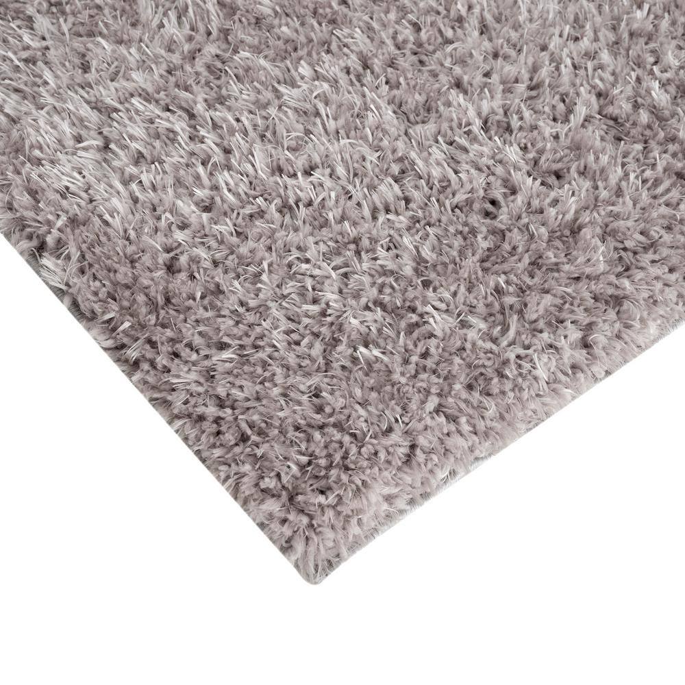 Luxurious 5' x 7' Gray Synthetic Easy Care Shag Area Rug
