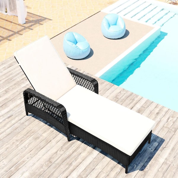 Tunearary Patio PE Rattan Black Wicker Outdoor Lounger Chair with Beige Cushion Adjustable Backrest