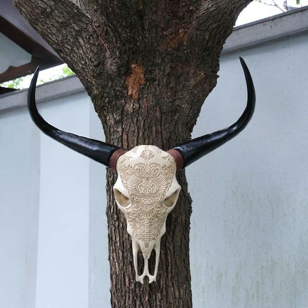 Unbranded 25 in. x 24 in. Black and Ivory Metal Work Cow Skull Wall Decor Faux Bull Skull Resin Steer Head Skull Wall Sign