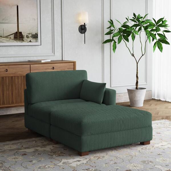 Hunter high quality green chaise.