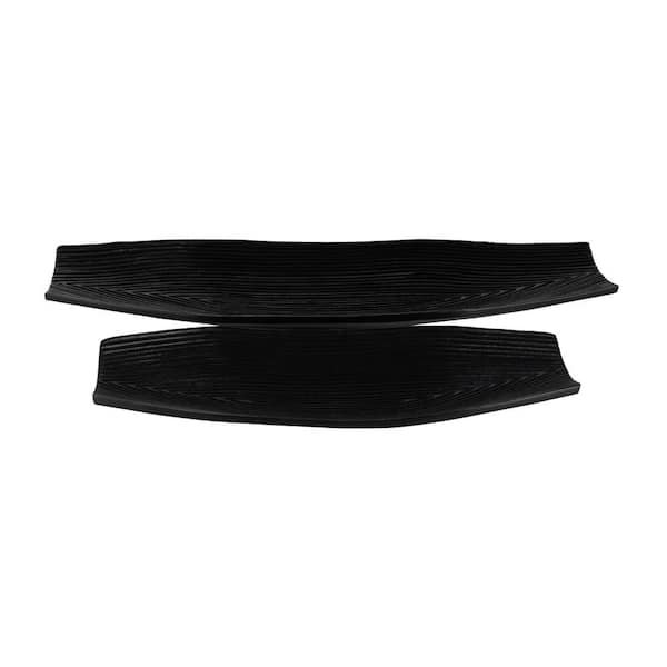 Liv & Skye 16/21 in. Black Metal Geometric Disk Decorative Plates (Set of 2)