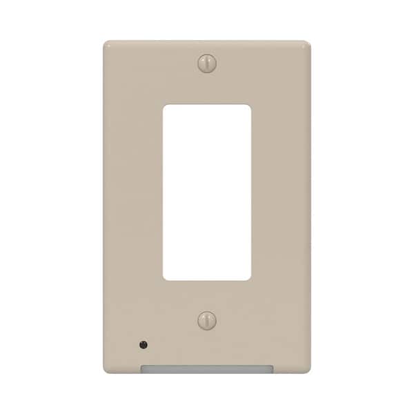 LUMICOVER Classic Decor 1 Gang Decor Plastic Wall Plate with a nightlight - Almond
