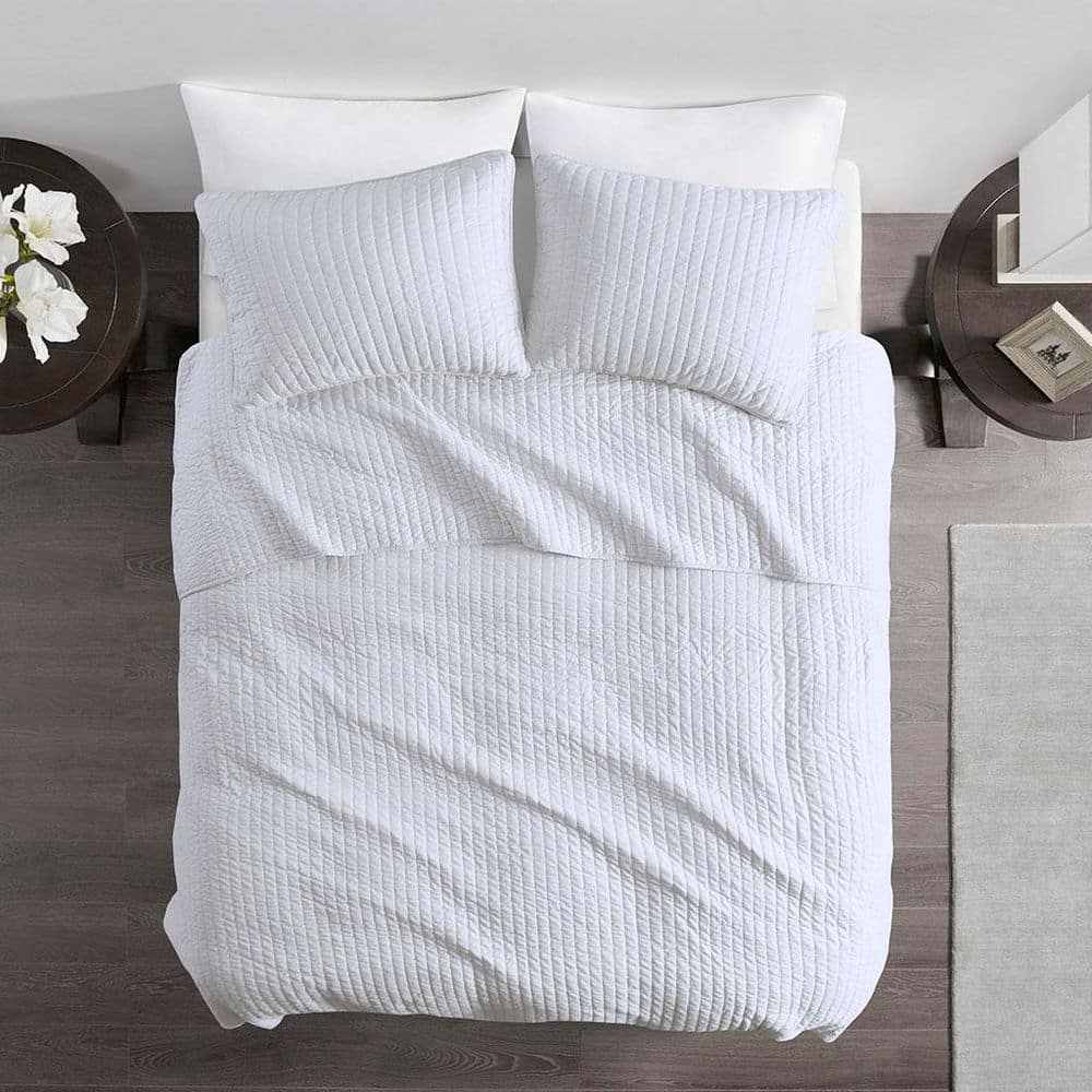 White Twin Reversible Microfiber Quilt Coverlet Set
