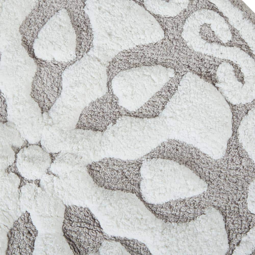 Gray and White Cotton Tufted Medallion Bath Rug 20" x 30"