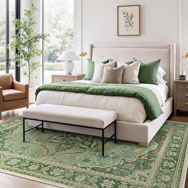 Samar Machine Washable Green 6 ft. x 9 ft. Medallion Indoor Area Rug