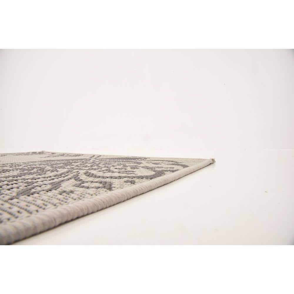 Reversible Gray Outdoor Runner Rug with Botanical Design, Easy-Care Synthetic