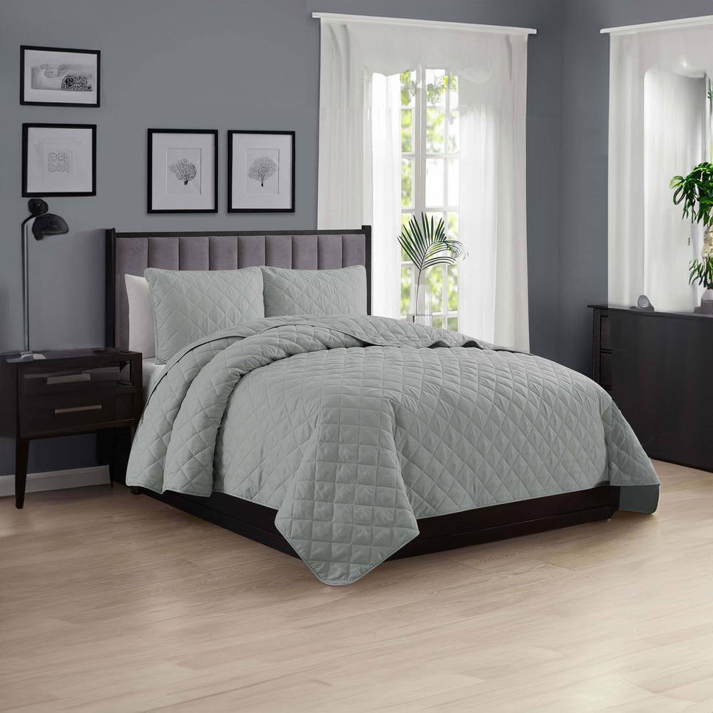 Light Grey Full Microfiber Diamond Quilted Reversible Quilt Set