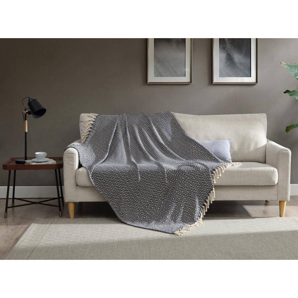 50 in. x 60 in. 100 Cotton Navy and Beige Chevron Pattern Throw Blanket