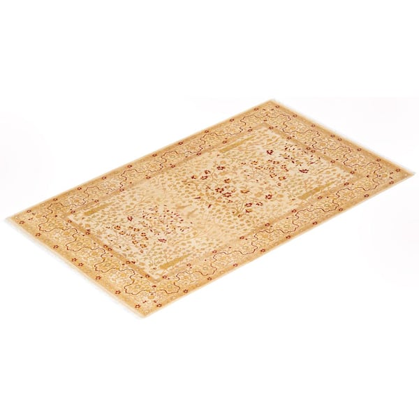 Mogul One-of-a-Kind Traditional Ivory 4 ft. 7 in. x 6 ft. 10 in. Oriental Area Rug