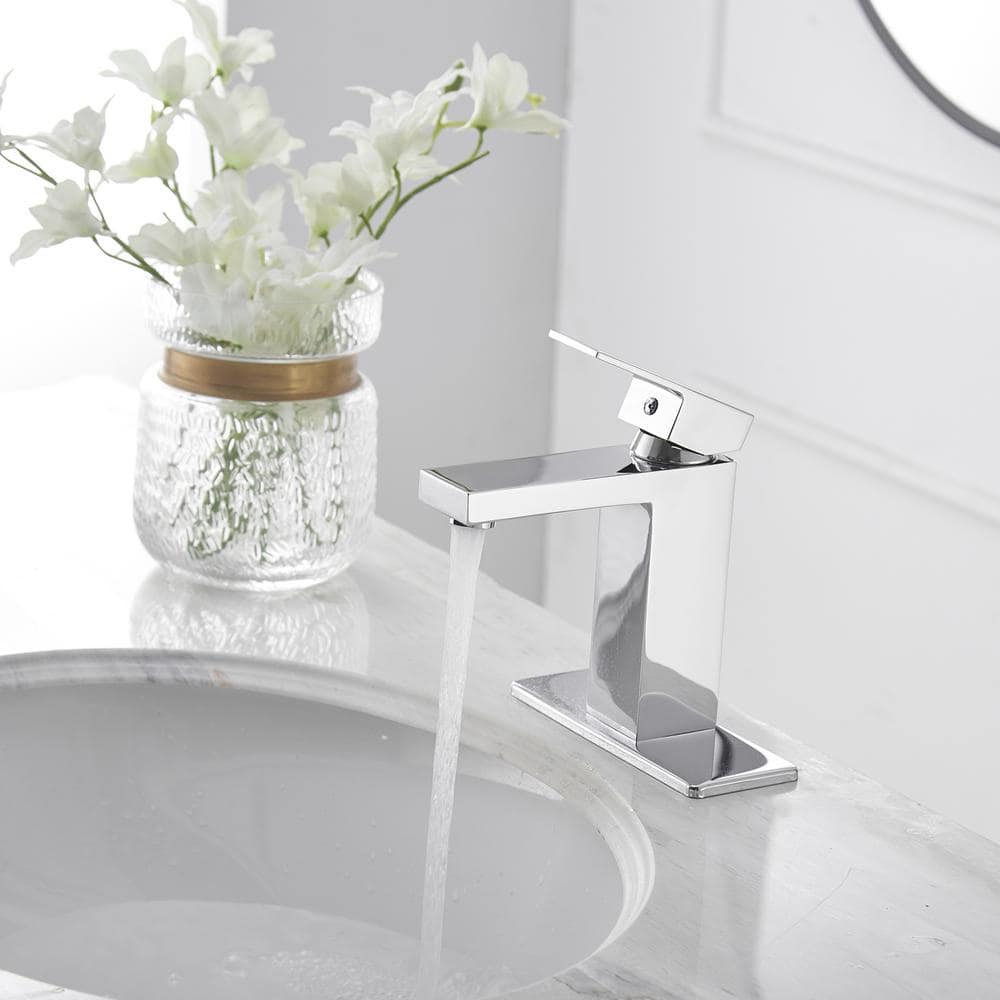 Polished Chrome Single Handle Low-Arc Bathroom Faucet