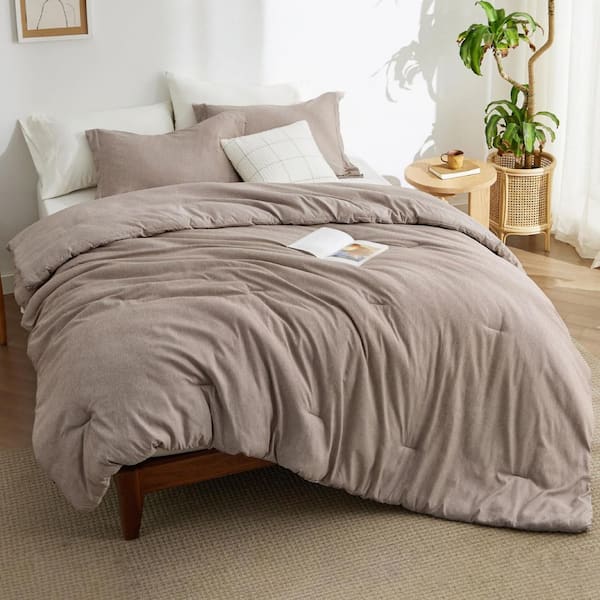 All Seasons Polyester 3-Piece King Size Bedding Set with Comforter and Pillow Shams, Khaki