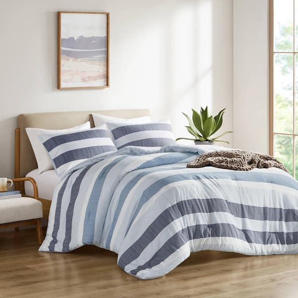 510 Design Blake 3-Piece Navy/Blue Microfiber King/Cal King Stripe Textured Print Comforter Set
