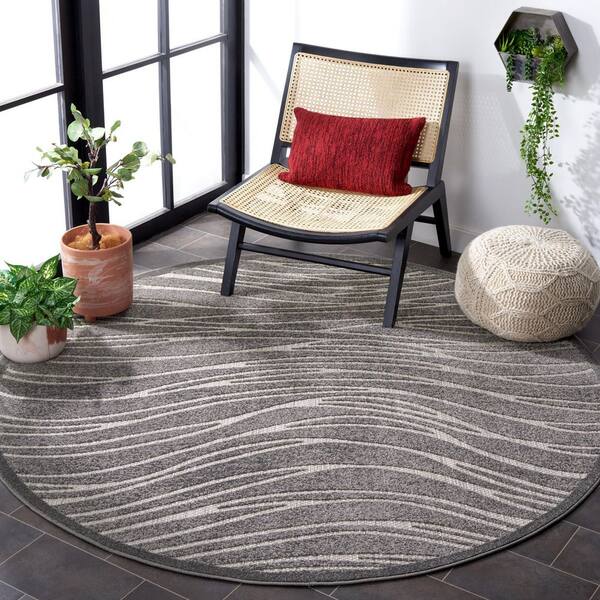 Cottage Gray 7 ft. x 7 ft. Distressed Wave Indoor/Outdoor Round Area Rug